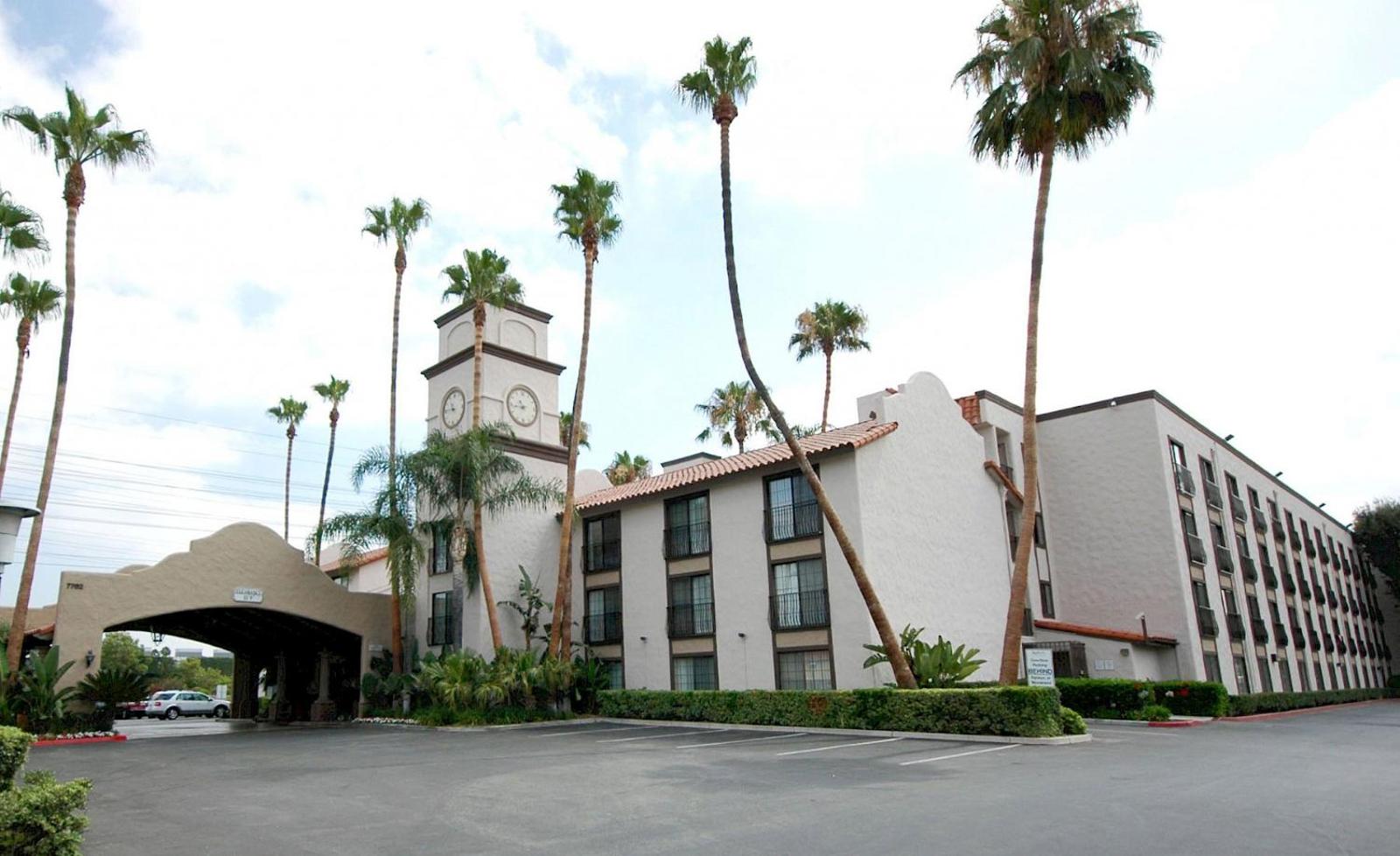 Buena Park Grand Hotel & Suites, Hotel in Buena Park California